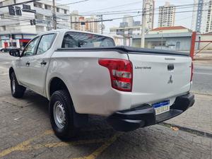 L200 TRITON 2.4 16V TURBO SPORT GL CD 4X4