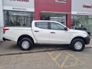 L200 TRITON 2.4 16V TURBO SPORT GL CD 4X4