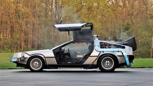DELOREAN DMC-12