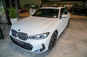 BMW 320i