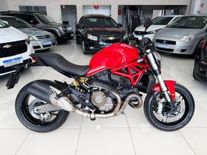 MONSTER 821