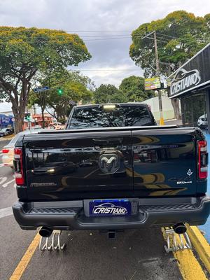 1500 5.7 V8 REBEL CD 4X4