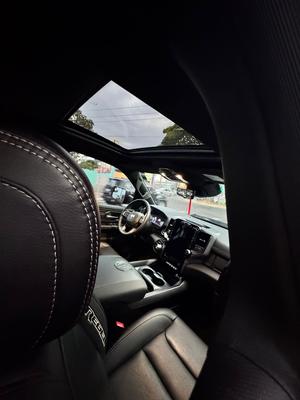 1500 5.7 V8 REBEL CD 4X4
