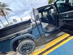 1500 5.7 V8 REBEL CD 4X4