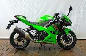 NINJA 400