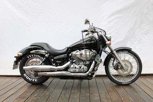 SHADOW 750