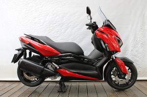YAMAHA XMAX ABS