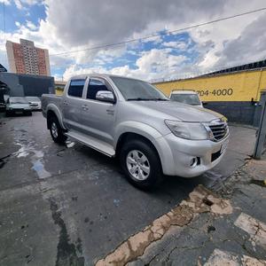 HILUX