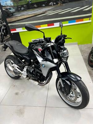 F 900 R SPORT