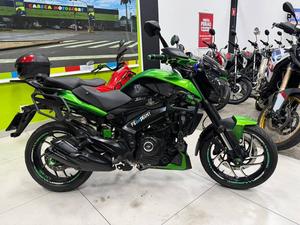 DOMINAR 400