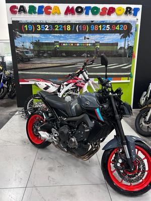YAMAHA MT-09