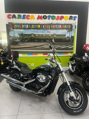 SUZUKI BOULEVARD M800
