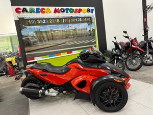CAN-AM SPYDER RS-S