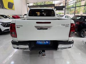 HILUX
