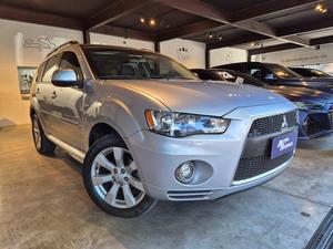 OUTLANDER