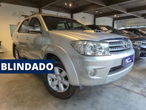 HILUX SW4