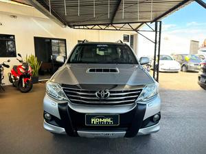 HILUX SW4