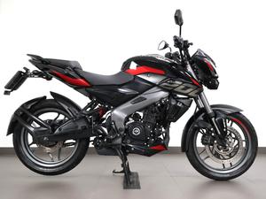 BAJAJ DOMINAR 200