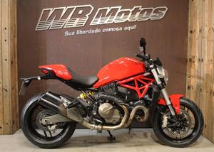 MONSTER 821
