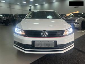 Renata Automóveis JETTA