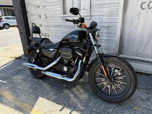 SPORTSTER IRON 883 