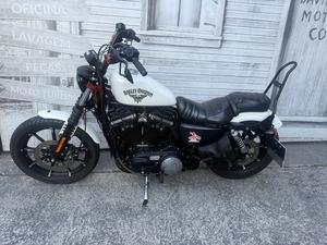 SPORTSTER IRON 883 