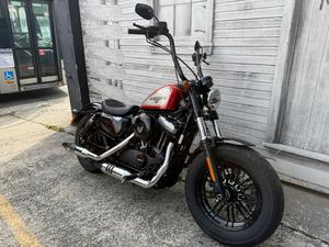 SPORTSTER FORTY-EIGHT 