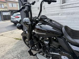 ROAD KING SPECIAL 