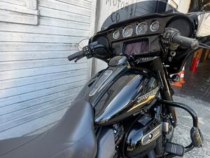 STREET GLIDE SPECIAL