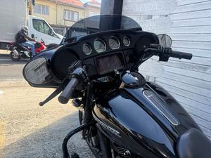 STREET GLIDE SPECIAL