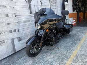 STREET GLIDE SPECIAL
