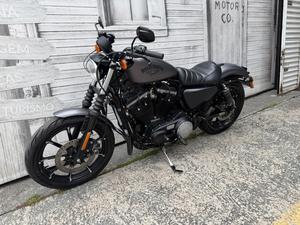 SPORTSTER XL 883 N IRON 