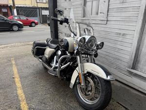 ROAD KING CLASSIC 