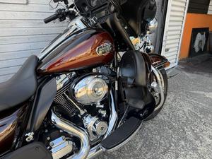 ULTRA ELECTRA GLIDE CLASSIC 