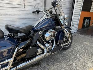 ROAD KING POLICE FLHP 