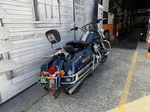 ROAD KING POLICE FLHP 