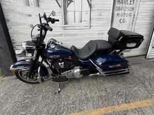 ROAD KING POLICE FLHP 