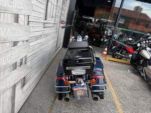 ROAD KING POLICE FLHP 