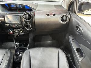 ETIOS 1.5 XLS SEDAN 16V
