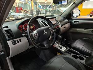 PAJERO DAKAR 3.5 HPE 7 LUGARES 4X4 V6 24V