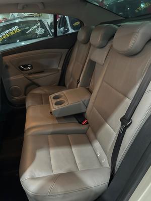 FLUENCE 2.0 PRIVILEGE 16V