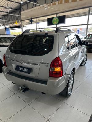 TUCSON 2.7 MPFI GLS 24V 180CV 4WD