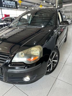 POLO SEDAN 1.6 MI COMFORTLINE 8V