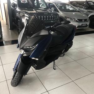 XMAX ABS 