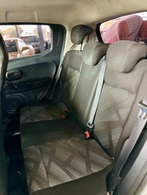 MOBI 1.0 8V EVO LIKE.