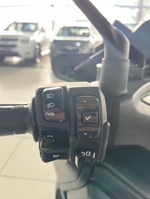 XMAX 250 CONNECTED ABS 