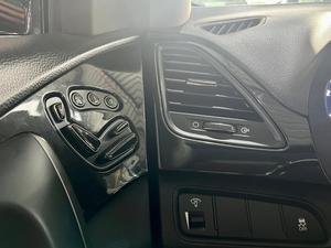 AZERA 3.0 MPFI GLS V6 24V