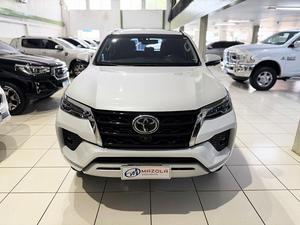 HILUX SW4