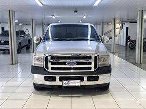 FORD F-250 4.2 XLT 4X2 CS TURBO