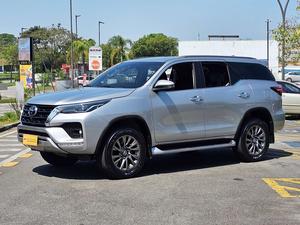 TOYOTA HILUX SW4 2.8 D-4D TURBO SRX 7L 4X4